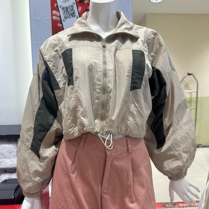 Jaket Parasut Wanita NEVADA Bomber Cropty By Dept Store