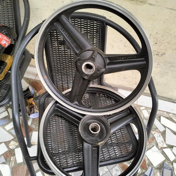 Velg Yamaha Fiz R F1Z R Jupiter Vega Palang 3 Grandpix