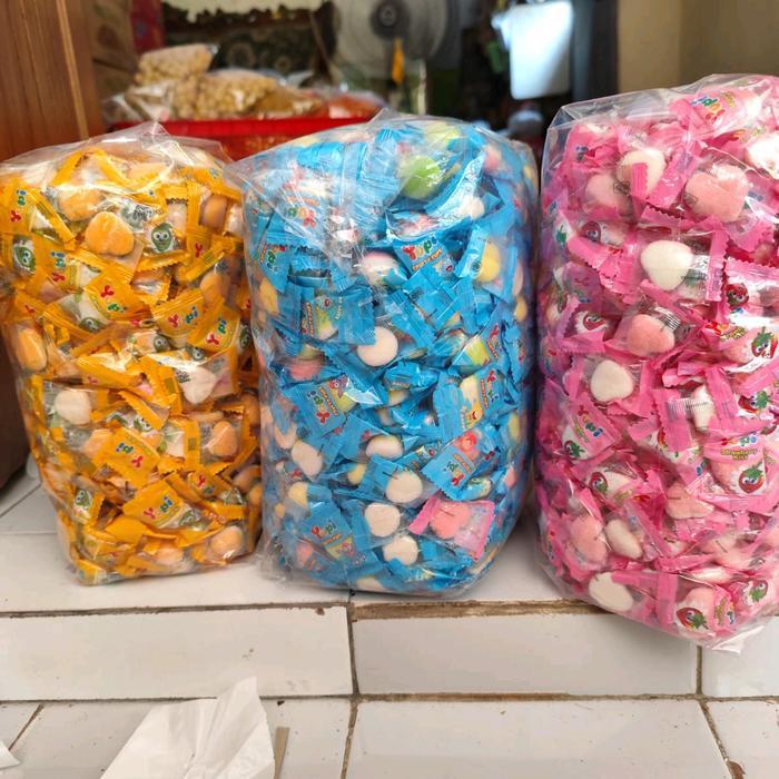 "New" 1kg Yupi Kiloan Strawberry Fruity Puff Mango Mix Yupi Curah Murah Banyak Permen Food