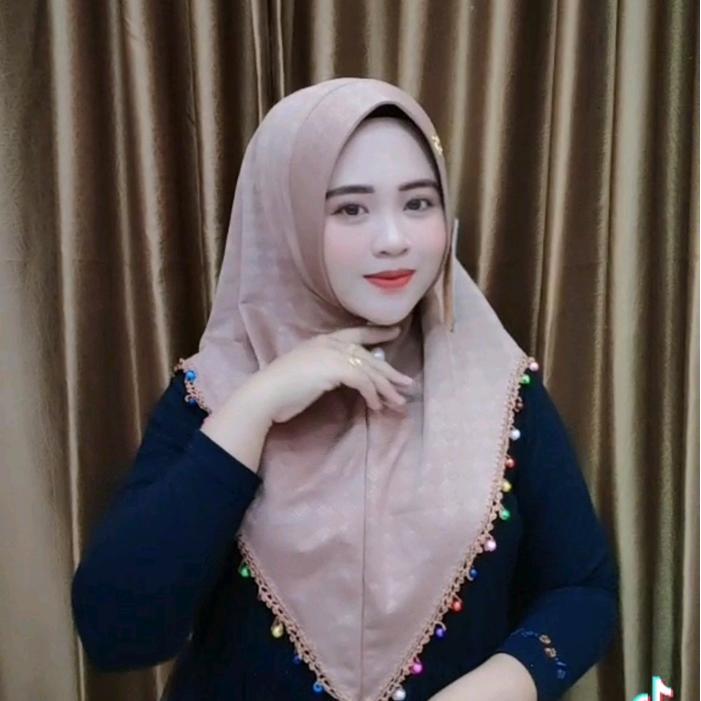 Sedia hijab fo original chacha sulam manik manik