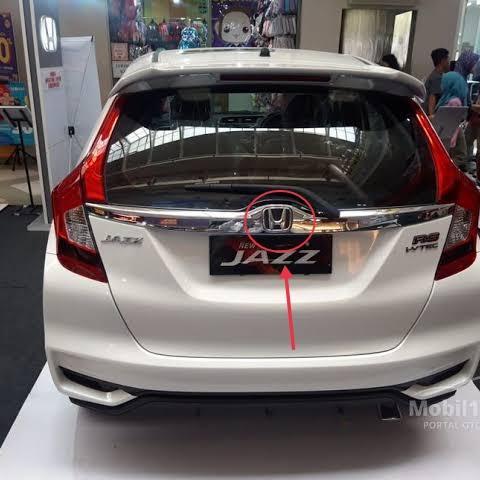 Emblem H Belakang Honda Jazz Gk5 2015-2020 Genuine