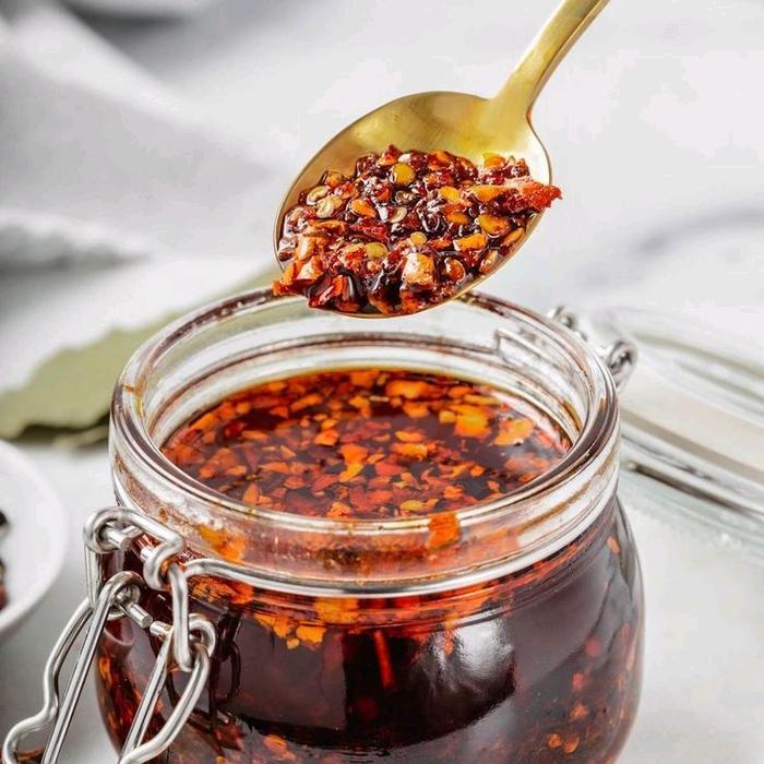 "New" Chilli oil Hot jeletot kemasan 300 gram enak gurih nagih Dimsum Pedas Chili Makanan Saus