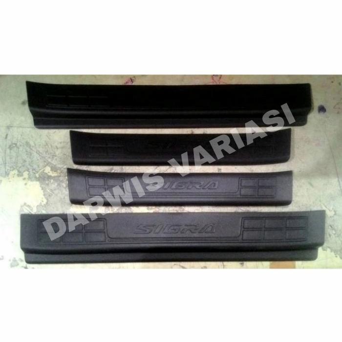 SILLPLATE SILPLATE SAMPING INJAKAN PINTU MOBIL SIGRA PLASTIK ABS