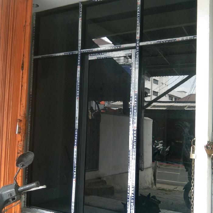 pintu aluminium kaca hitam