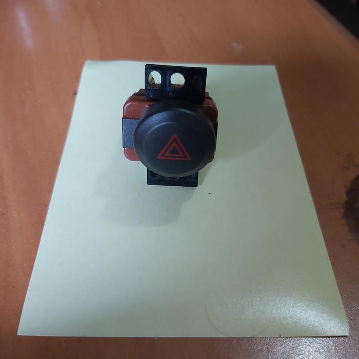 Tombol Hazard / Switch Hazard Honda Mobillio Jazz Rs ,Brv Dan Hrv Ori