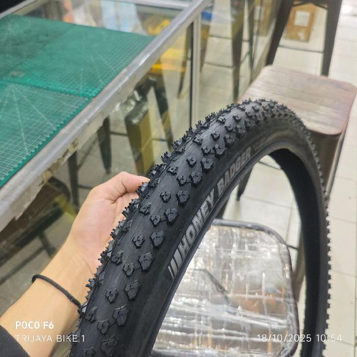 Ban Luar Sepeda Mtb Kenda Honey Badger 27.5 X 220 Wired 30 Tpi 650 X 56B Kenda K1127 27.5 X 2.20