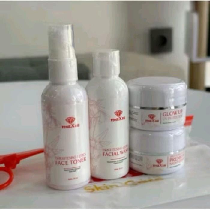 Paket Maxie Glow Skincare Bpom Original Terbaru 