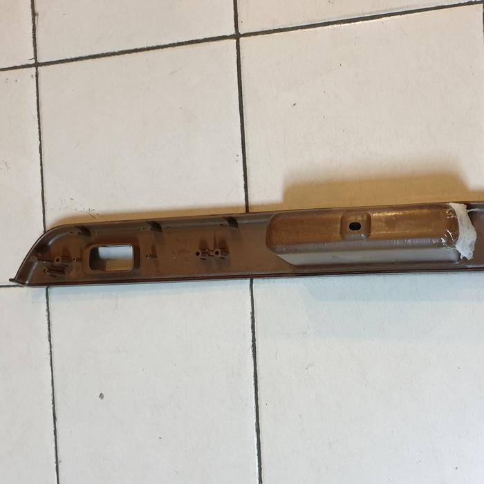Cover Power Window Panel Wood Belakang Kanan Asli Mitsubishi Kuda newss
