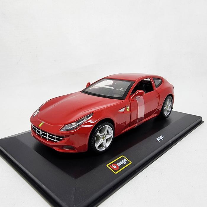 Diecast Ferrari FF Burago 1:32 Race & Play