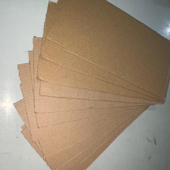 100 x 120 cm / coklat coklat / E flute / bahan baru
