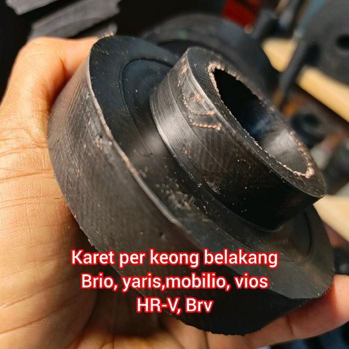 karet bantalan/peninggi per keong belakang atas berserat Brio, Mobilio, Brv, Hrv, yaris, vios /2
