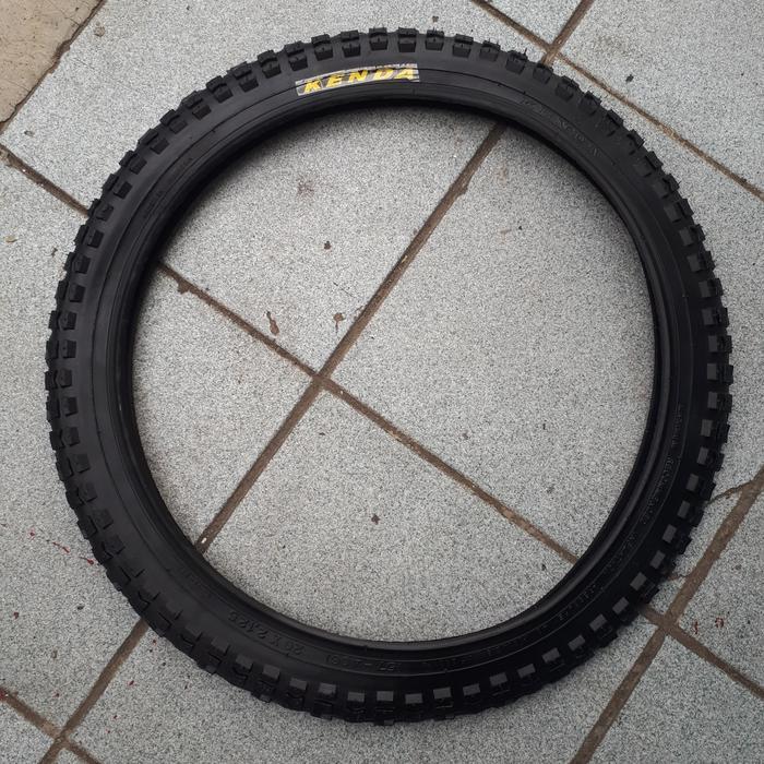 Ban Luar Sepeda 20 x 2.125 Kenda BMX