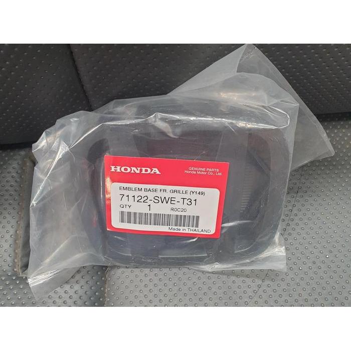 Dudukan Hitam Emblem H Honda Crv 2010-2012 Original