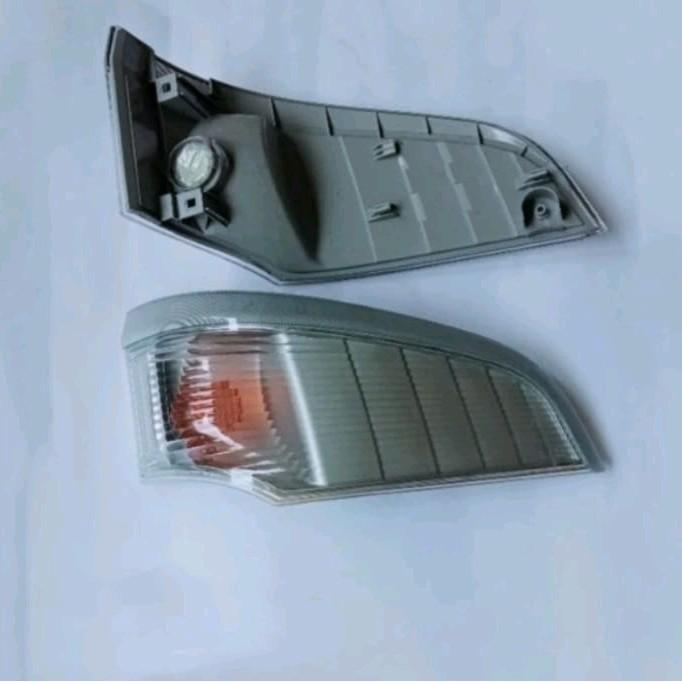 LAMPU SEIN DEPAN ATAS UNTUK MOBIL PS CANTER 110 PS,125 PS
