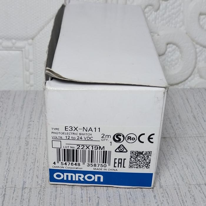 Omron E3X-NA11 / photo electric Swith Omron E3X-NA11