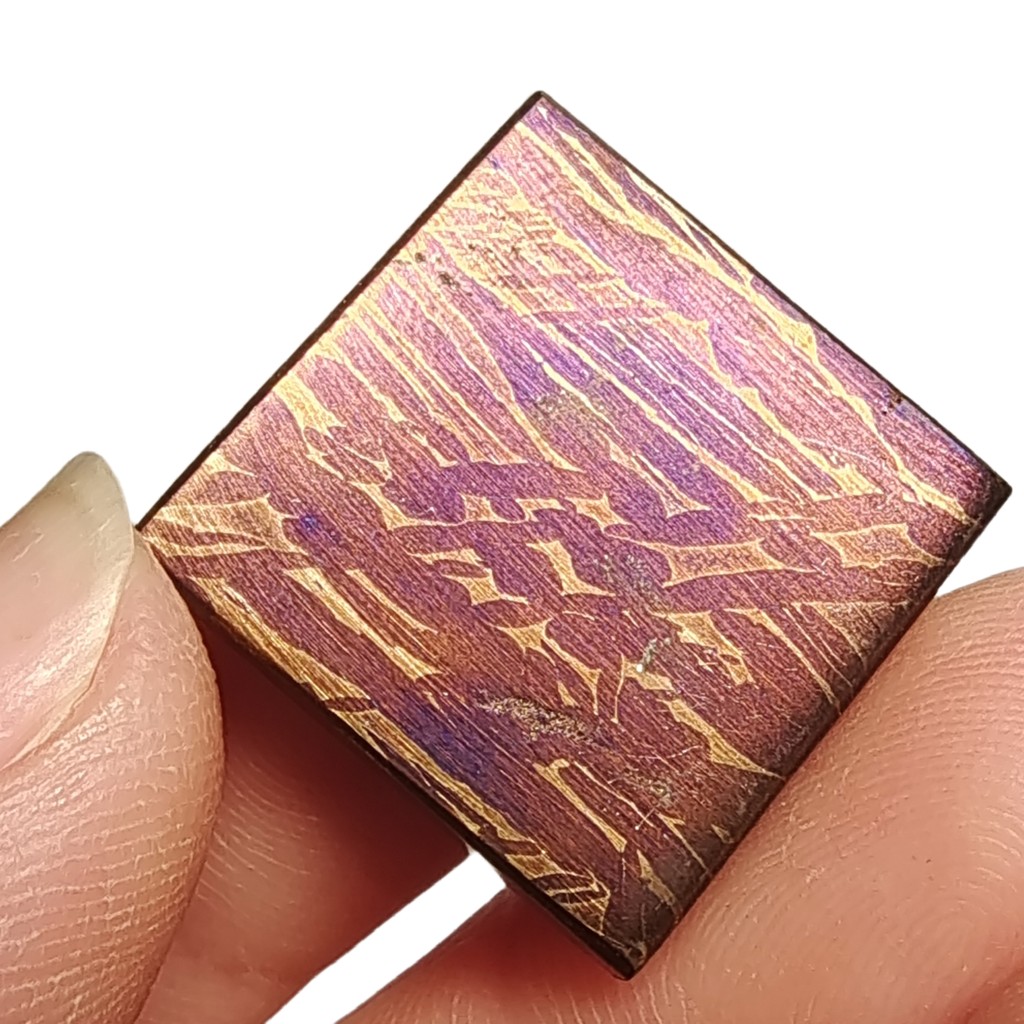 10g Muonionalusta Natural iron meteorite specimen section Iron meteorite materials Meteorite