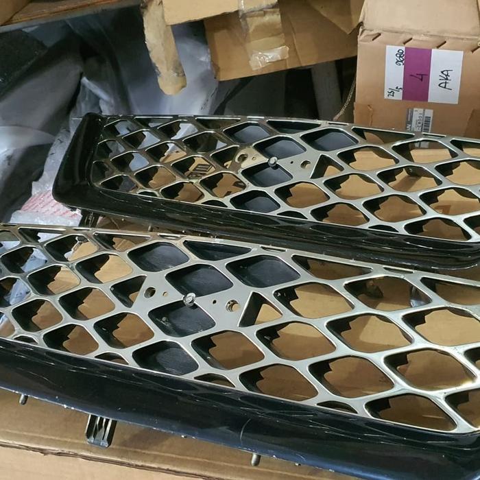Grille Grill Nissan Xtrail T30 Original