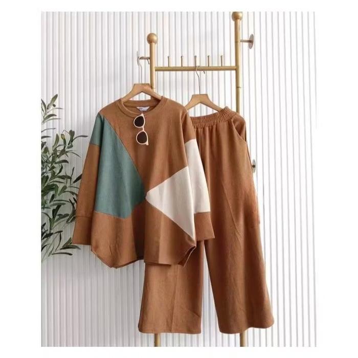 Irene One Set Setelan Wanita Crinkle Airflow Kombinasi