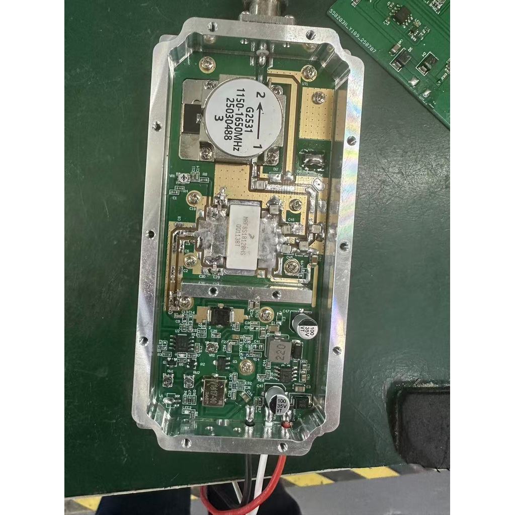 50W With circulator Module 380-520MHZ 700-800MHZ 850-960MHZ 1050-1200MHZ 2300-2500MHZ 5700-5900MHZ