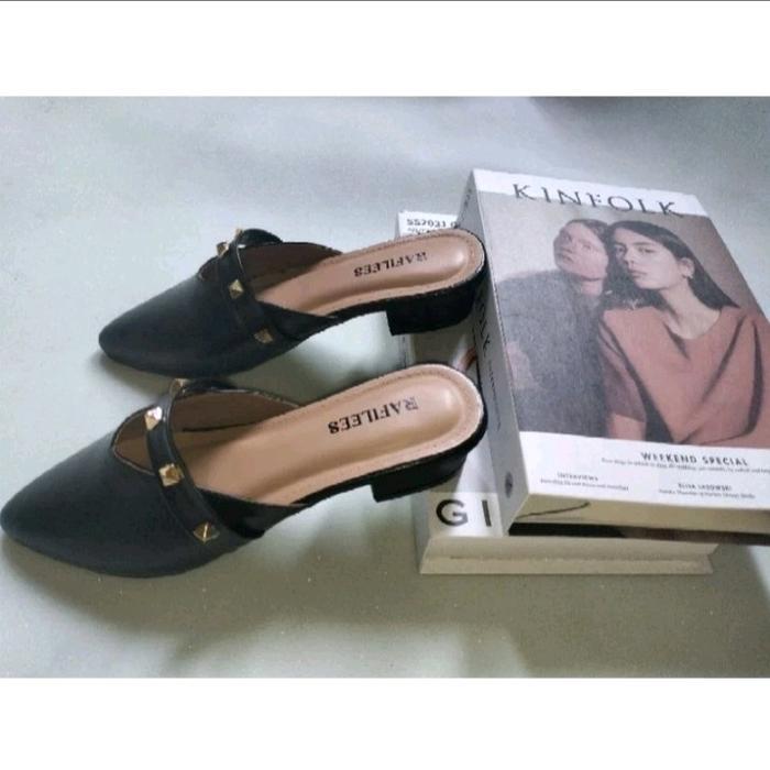 Sepatu Wanita Clog Sepatu Flatshoes Sandal Heels wanita Putih Merah