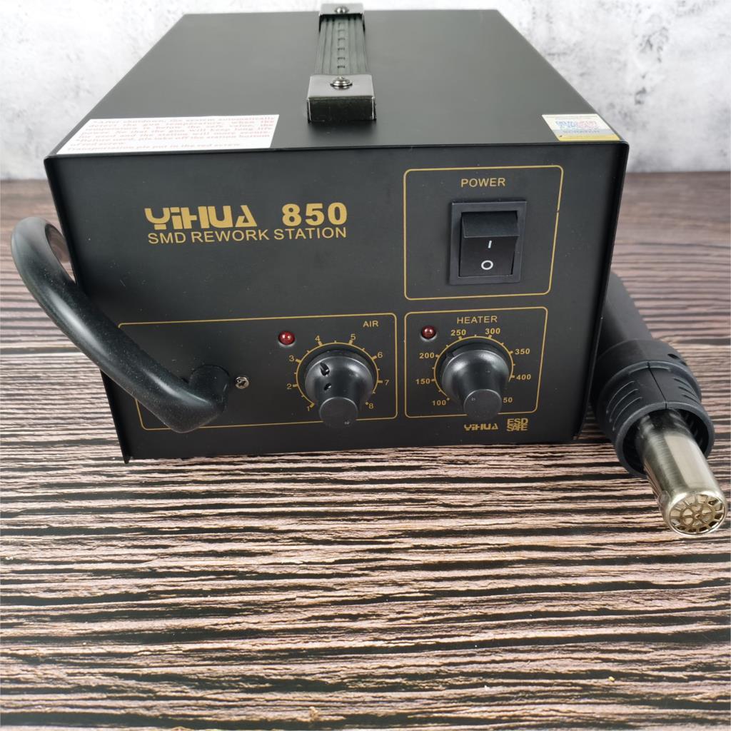 PROMO HARI INI  HOT SALE 3 Nozzles Hot Air Soldering Station SMD Rework Station Lead Free With Heat 