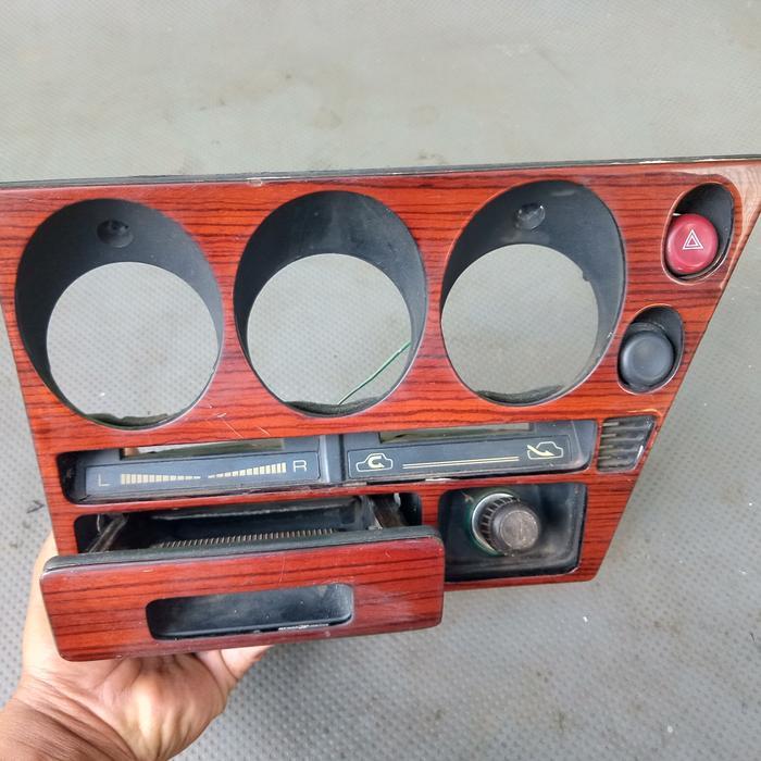 frame panel AC Mitsubishi eterna 91