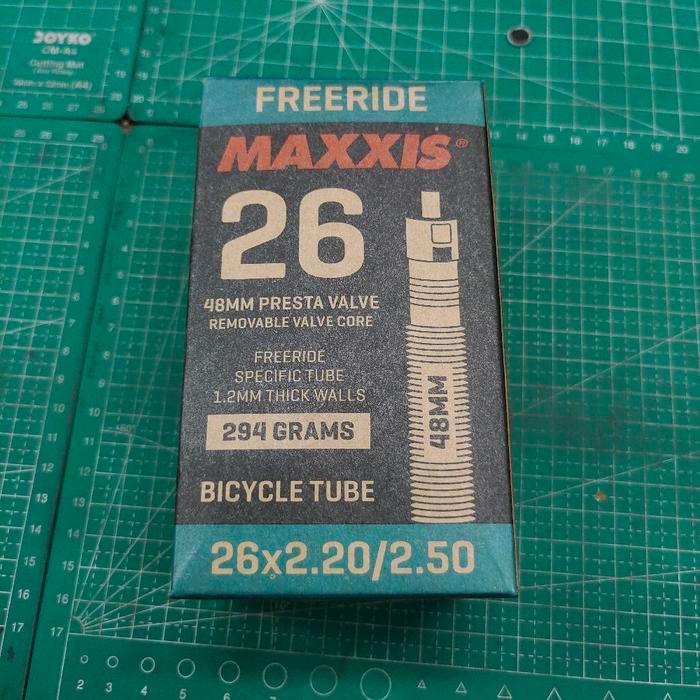 BanDalam26X2.20-2.50MaxxisFreeRideFv48Mm