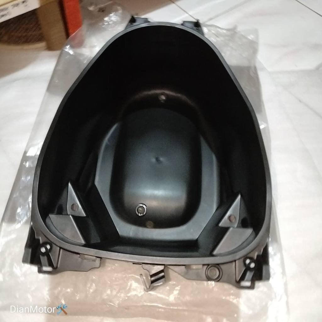 AHM 81250K59A70 BAGASI VARIO 150 NEW A70 VARIO 125 ESP ORIGINAL