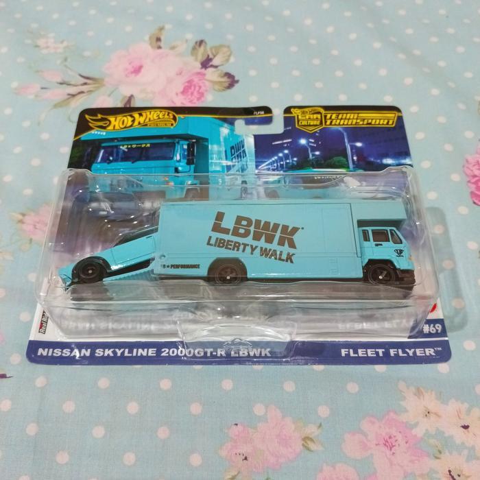 Hotwheels Team Transport NISSAN SKYLINE 2000GT-R LBWK- FLEET FLYER