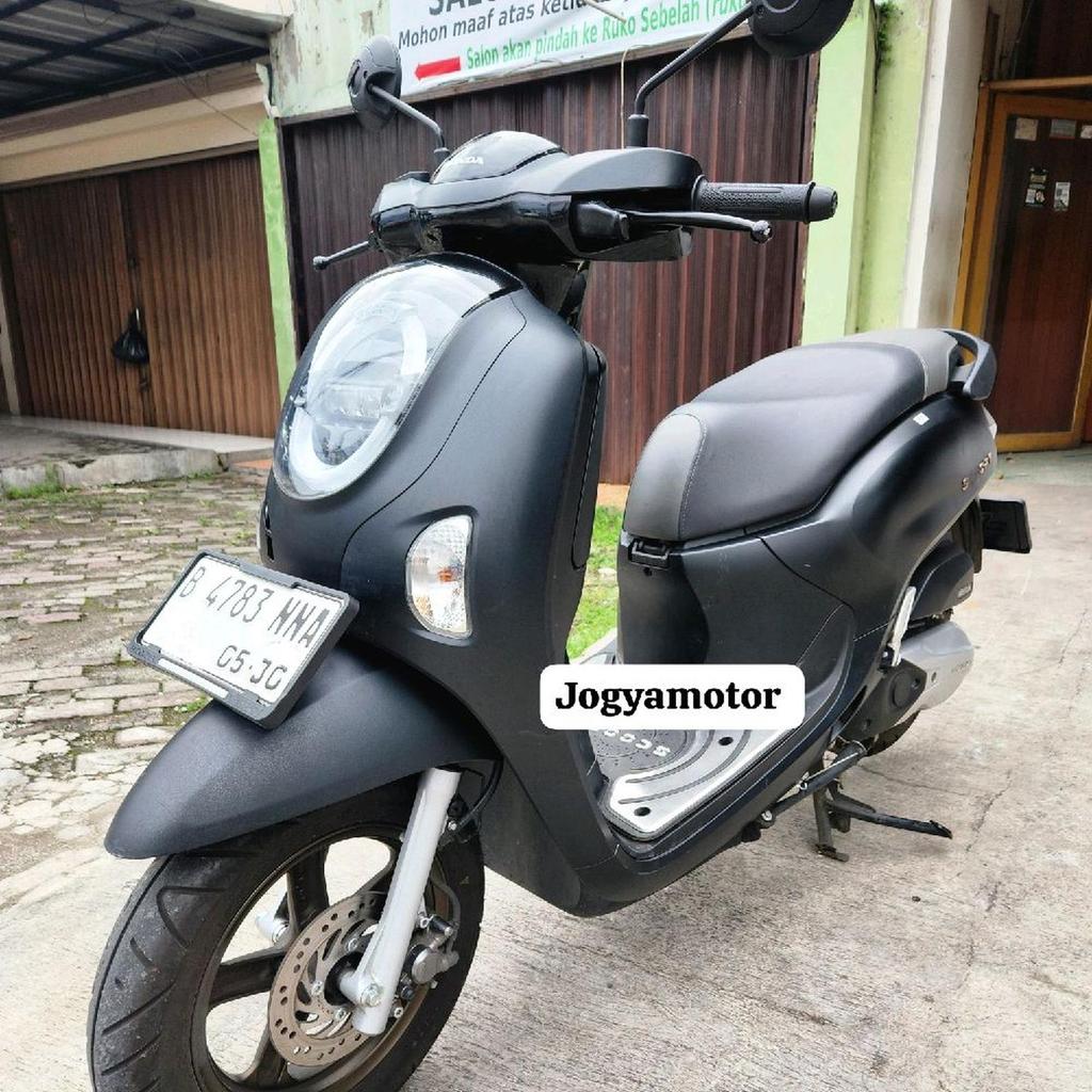 Honda Scoopy prestige th 2025 motor second seperti baru