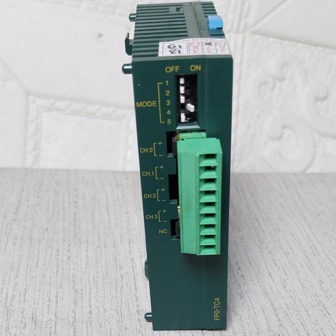 PLC Panasonic FP0-TC4 //APP0420 // FP0-TC4 // analog TC