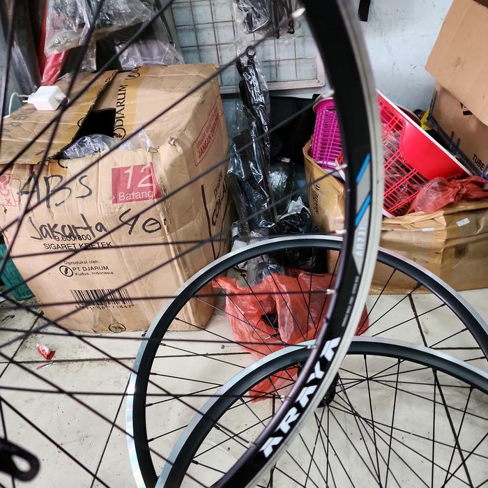Wheelset 700C Araya Hub Raze Disc Brake Spoke Hitam Stainless Six Bolt Qr