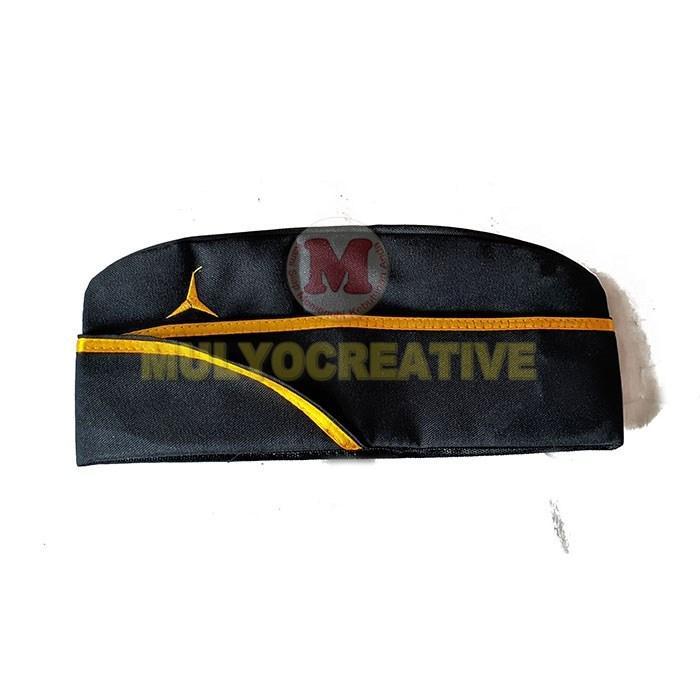 Topi Mutz Hitam List Kuning Topi Muts Warna Hitam Lis Kuning