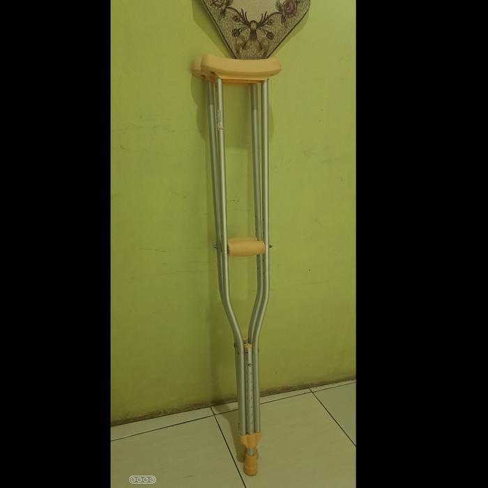 Terlaris Sepasang Tongkat Kesehatan/Tongkat Ketiak/Tongkat Kaki GEA MEDICAL SALE