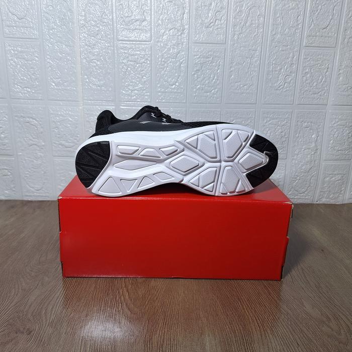 Sepatu Running New Balance Dynasoft Drft Black