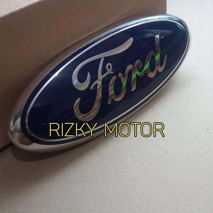 Emblem Ford Grill Depan Ford Fiesta 1.400 Cc & 1.600 Cc