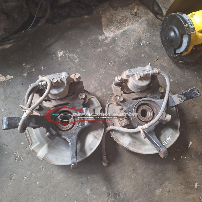 knuckle as main depan suzuki swift komplit kanan kiri set kaliper disc