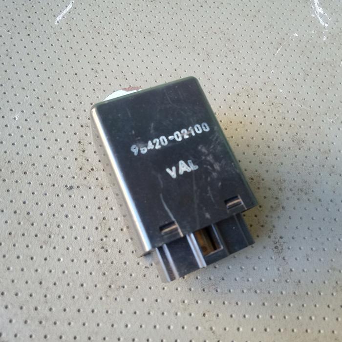 relay wiper hyundai atoz  asli original