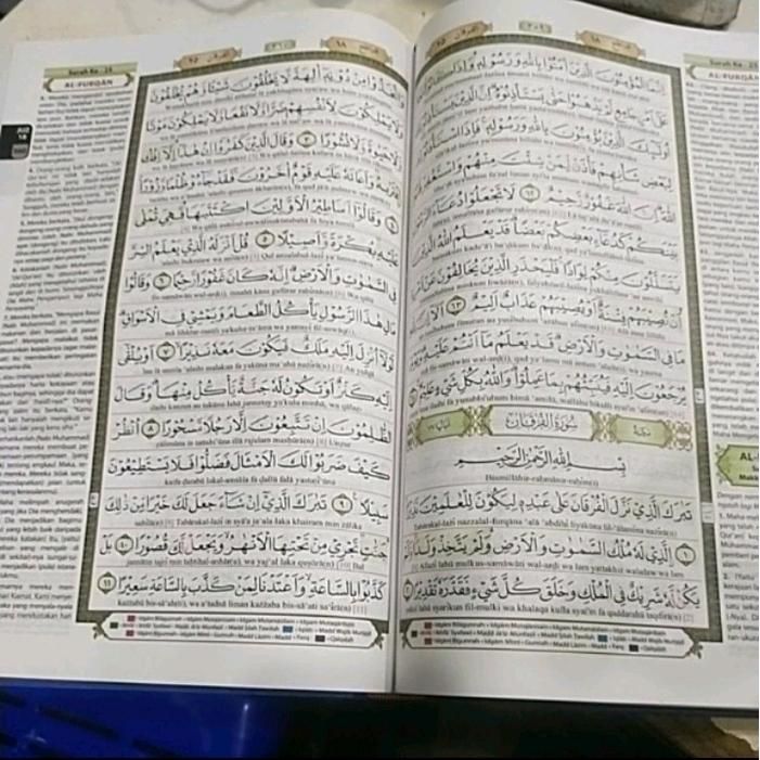 Alquran Terjemah Jumbo Lansia Tajwid Warna Alquran Lansia Jumbo Terjemah Dan Transliterasi Al Munjid