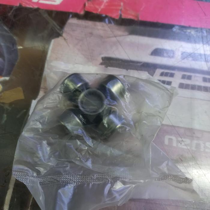 Cross Join Stir Isuzu Panther Kotak 96-99 Oem