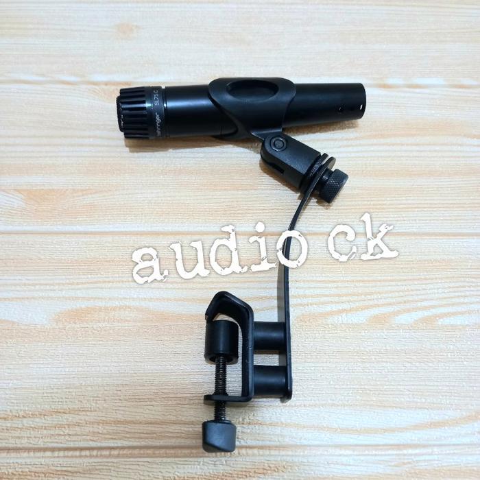 STAND CLIP MIC DRUM/JEPIT MIC KICK DRUM/MIC CLAMP MOUNT BAHAN METAL