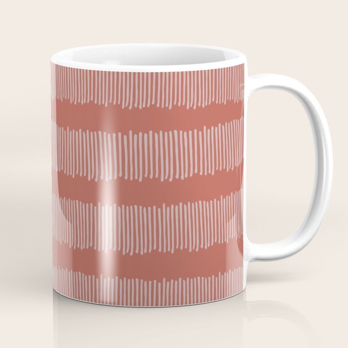 Mug Kopi Garis Organik yang Indah pada Warna Merah Karat Coffee Mug