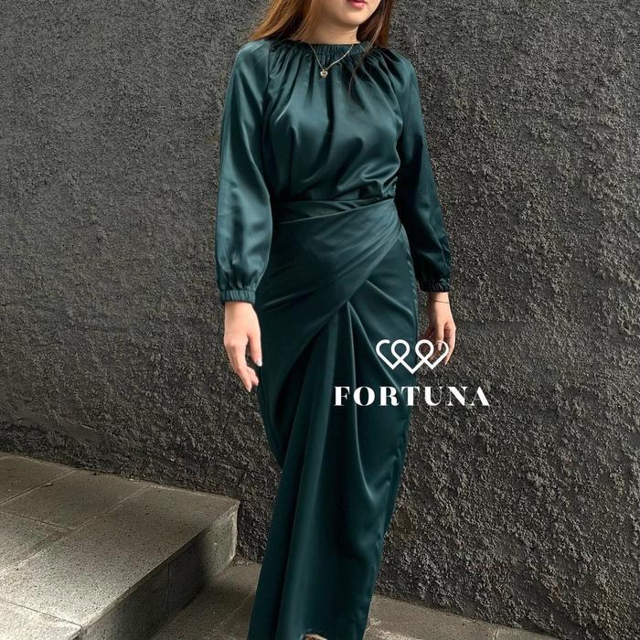 Dyra 3 Ways Dress By Fortuna - Limited Collection Pasti Ori