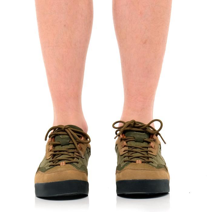 Sepatu Yacare 5733