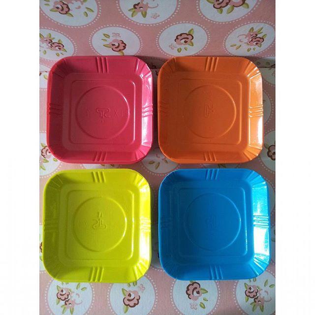 piring kue plastik