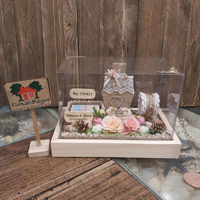 Kotak mahar perhiasan dan uang