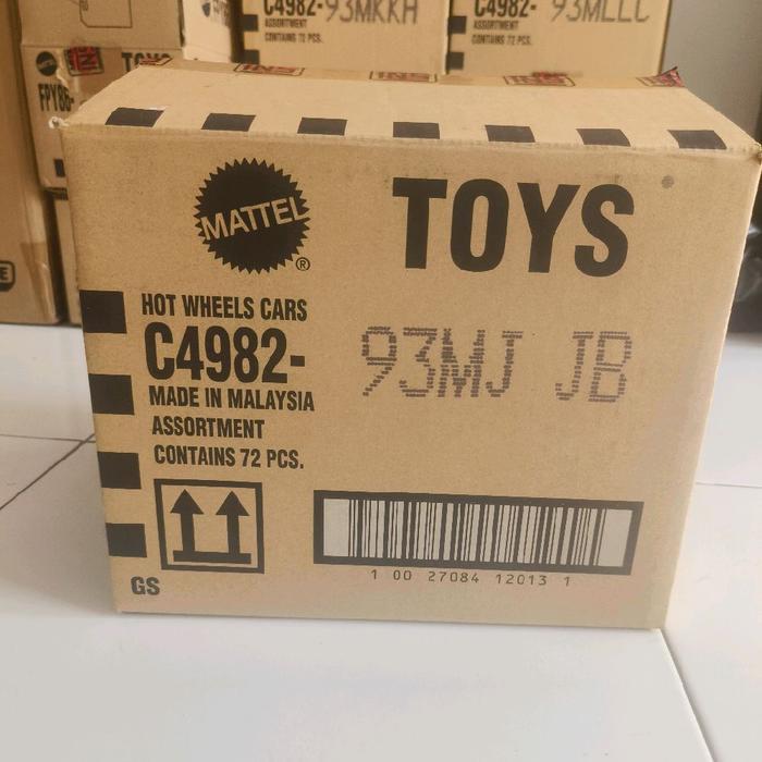 Hot Wheels Sortir Random Fantasy Car 1 dus (isi 72 pcs)