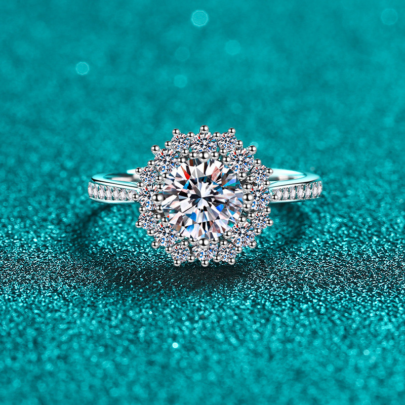 Luxury Platinum Pt950 1ct Moissanite Ring for Women with 18k White Gold Band for Elegant Fine