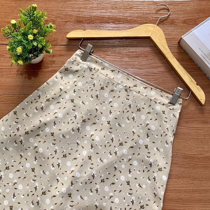 Premium Rok Korea Flora Skirt / Bella Floral Korean Skirt Motif Bunga Panjang Original