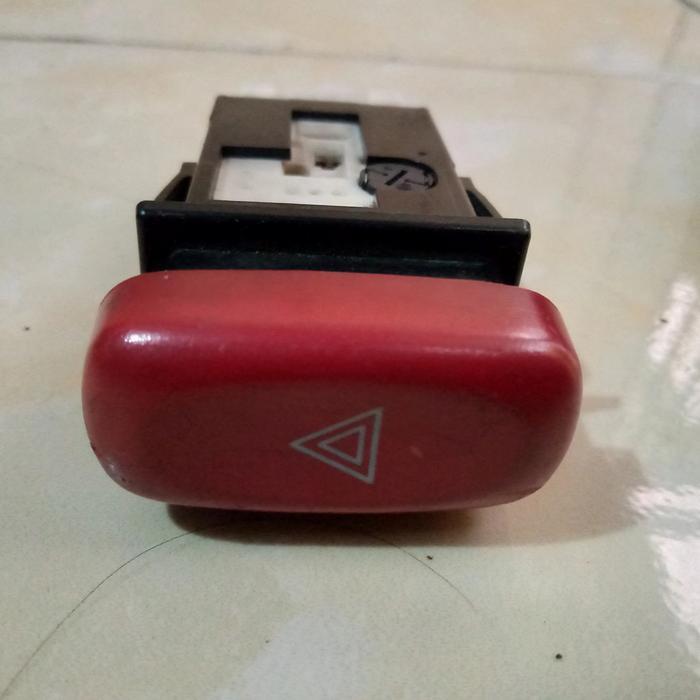 switch tombol Hazard Suzuki Aerio 2003